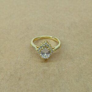 Gold plated women's ring , New with tags